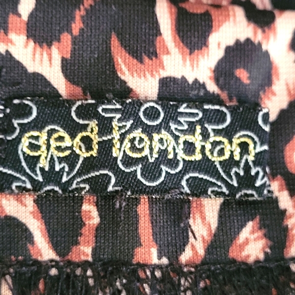 Women skirt from Qed London - Picture 6 of 6